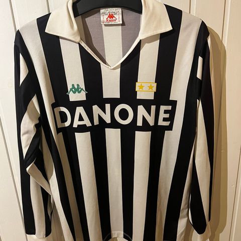 Vintage langermet Juventus 1992-94 fotballdrakt