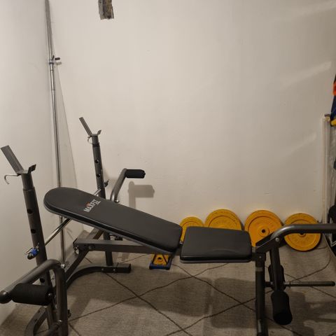 Benkpress med ca 125 kg