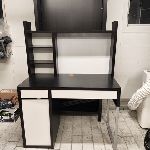 Ikea skrivebord