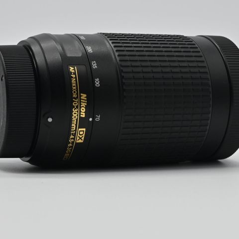 Nikon AF-P DX NIKKOR 70–300 mm f/4.5–6.3G ED -Som nytt!