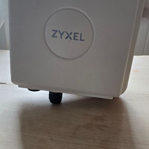 ZYXEL LTE7460-M608 4G utendørs router