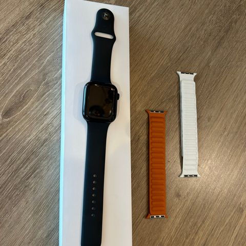 Apple Watch Series 7 (45mm)