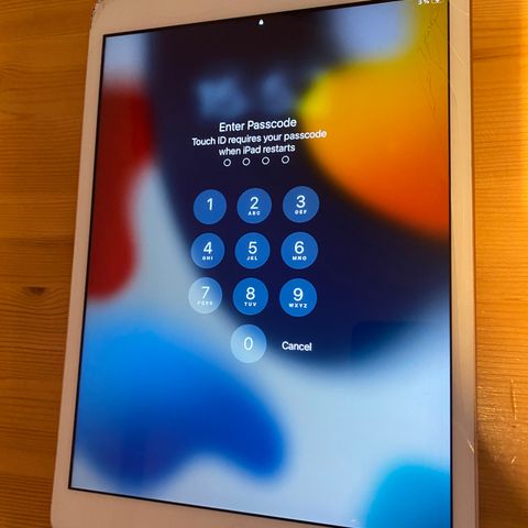 iPad 7th generation, 32gb + Sim