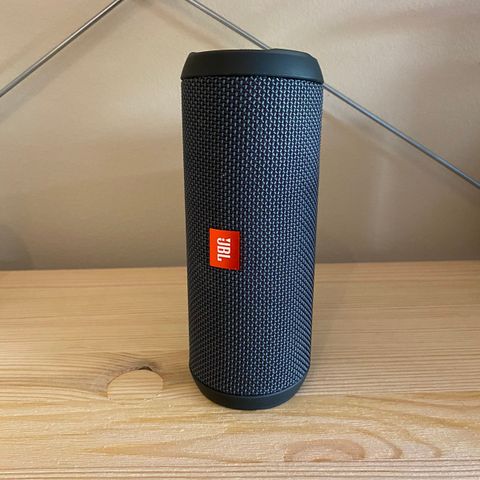 JBL Flip Essential