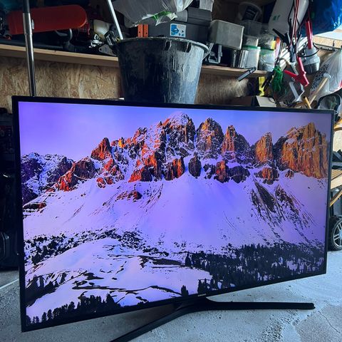 50” Samsung smart tv