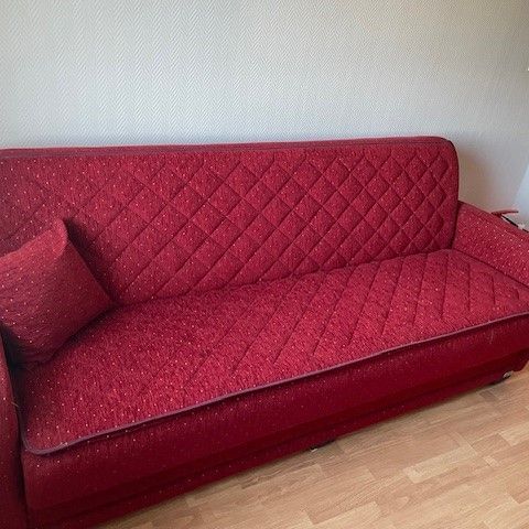 Retro sovesofa 22cm lang    seksjon 180cm lengde