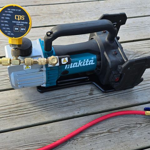 Makita DVP181 Vakumpumpe Vakummeter