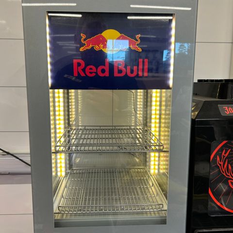 Red Bull kjøleskap