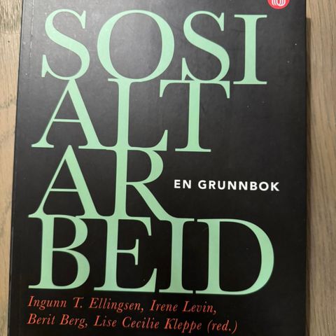 Sosialt arbeid - En grunnbok