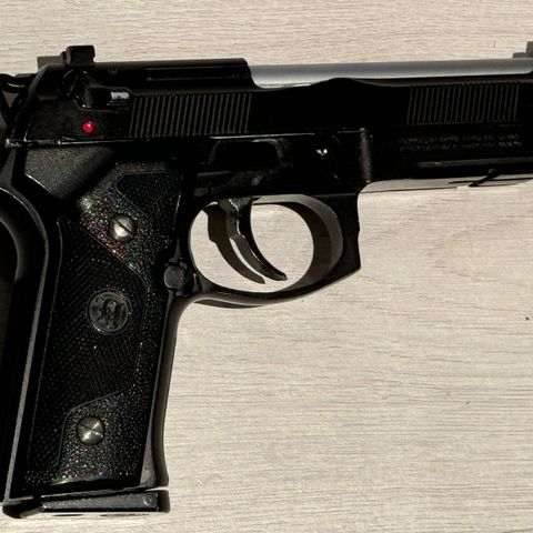 Beretta pistol