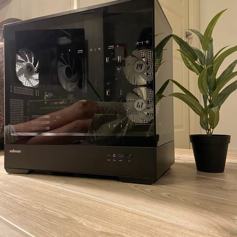 Custom stasjonær gaming pc