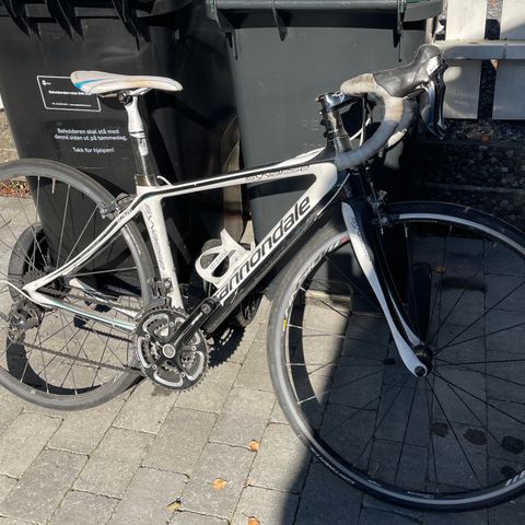 Cannondale landeveisykkel karbonramme selges