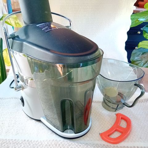 Power juicer elite juicemaskin