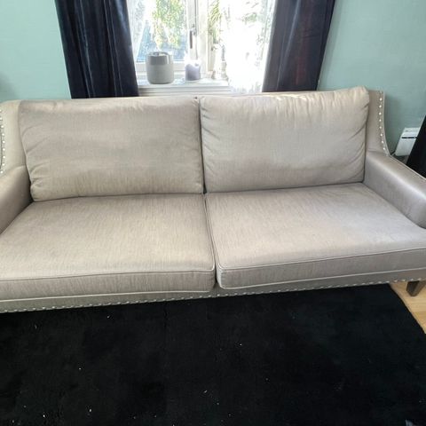 Fin og komfortabel sofa