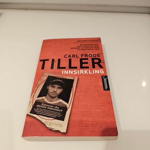 Innsirkling. Carl Frode Tiller