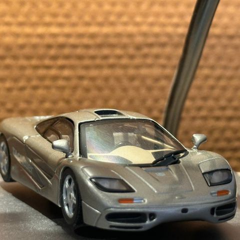 MClaren 1/43 MC