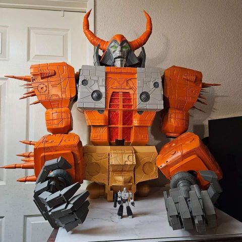 Transformers Unicron 3D print prosjekt 182cm!