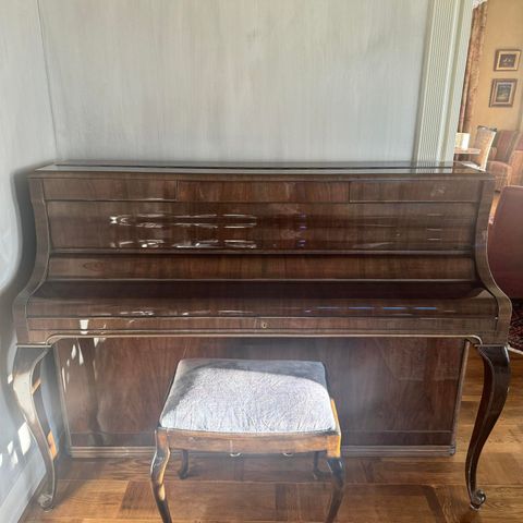 August Førster piano