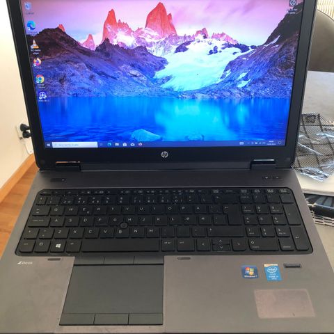 HP ZBook 15 G2 Workstation.Intel Core i7-4900MQ, 256GB SSD, 32GB Ram, win10 pro.