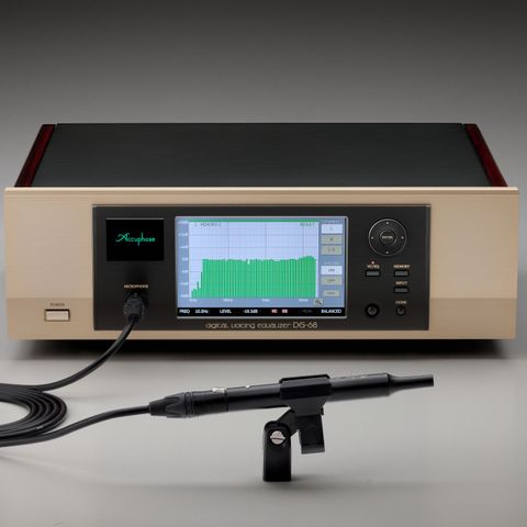 Accuphase DG-68 Digital Voicing Equalizer.