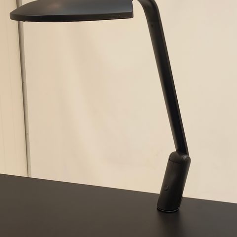 3 stk. Unilux 518 18W skrivebordslampe - pent brukt