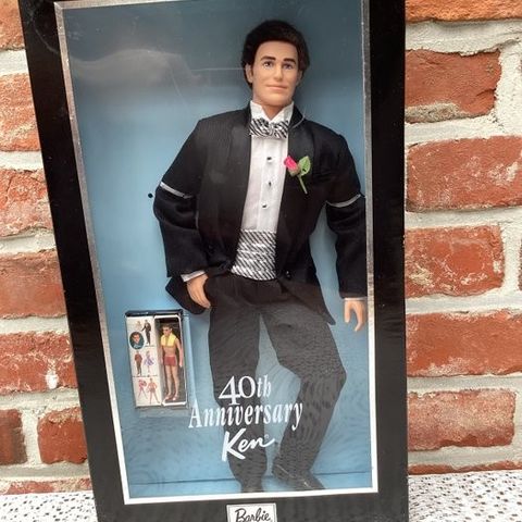 Mattel  - Barbie dukke 40th Anniversary Ken Doll + miniatuur Ken - 2000-2010 - K