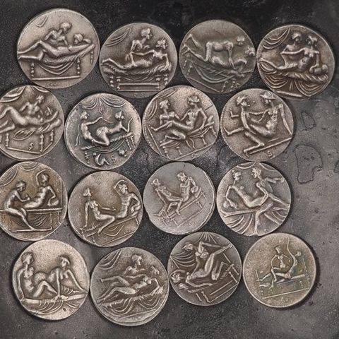 Replika. Spintria - Roman Numeral Brothel Token, Nude Erotic Scenes - Grand Tour