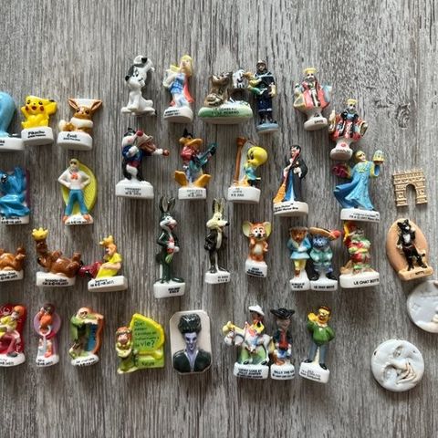 Different Brands - Figur - Lot 37 figurines fève Looney Tunes / Harry Potter / S