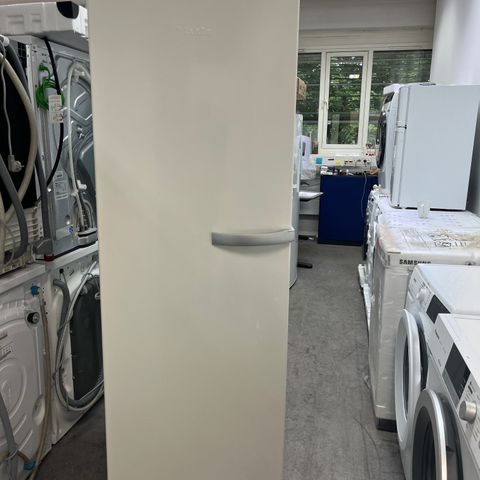 No frost Miele fryseskap 185cm billig med garanti