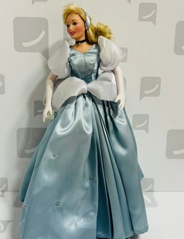 Franklin Heirloom dolls  - Dukke Cendrillon