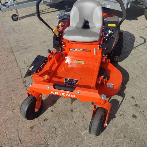 Ariens Edge 42 plentraktor demobrukt