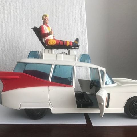 Kenner Columbus Pictures  - Leke-kjøretøy Ecto 1 Ghostbusters + 5 verschillende 