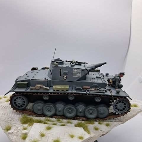 Trumpeter & Italeri 1:35 - Modell av militært kjøretøy  (2) - Trumpeter VK3001 P