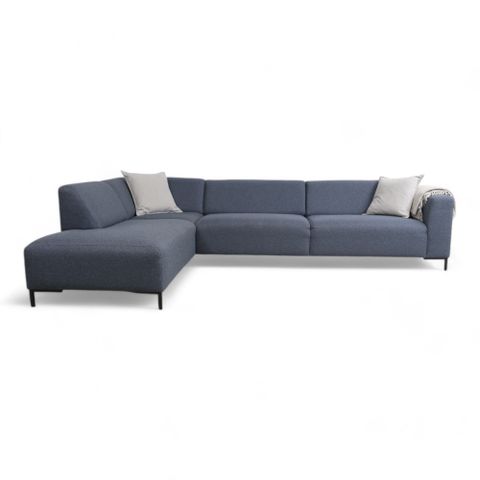 Blå hjørnesofa i pent og moderne design