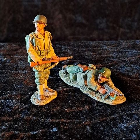 King and Country - Miniatyrfigur - WW2 D-Day '44. DD147 (Retired) and One scouti