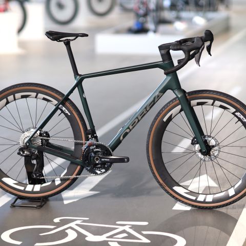 Orbea Terra M20iTeam Di2 2x12-delt. Custom grønn