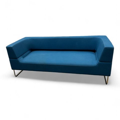 Loungesofa i mørk turkis ullmix  fra LK Hjelle, Modell: Hal, 2 seter sofa, 200cm