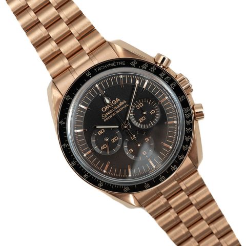 Omega Speedmaster Professional Sedna Gold - 2023