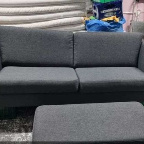 2 seter fra Danske Skalma sofa med stor puff