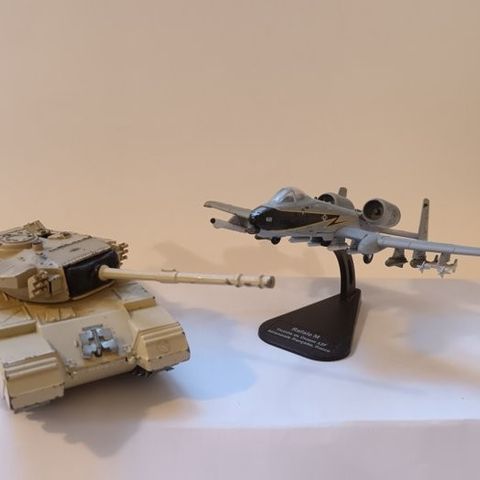 1:50 - Modellfly  (2) - Polistil - Centurion Mk5, Thunderbolt II USA 2003