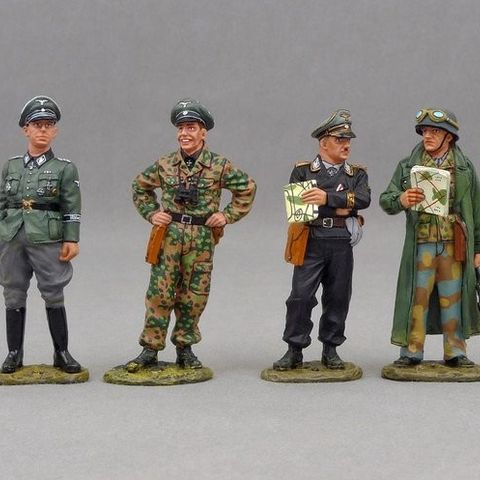 King and Country - WSS075 (WAFFEN SS - WWII) - "German Commanders - Summer Confe