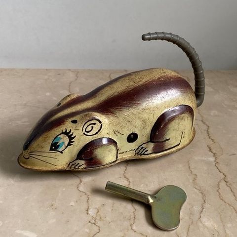 Yone  - Tinnleke 1960's Japanese Tinplate Wind-Up Novelty Mouse That Runs & Fall