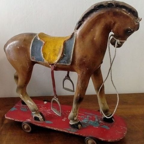 Gyngehest - First Half 20th Century Wooden Horse On Wheels - Italia