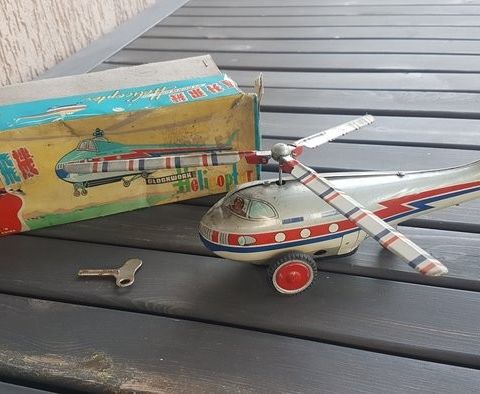 Shanghai China  - Lekehelikopter Tinplate & Clockwork Helicopter, Boxed - 1950–1