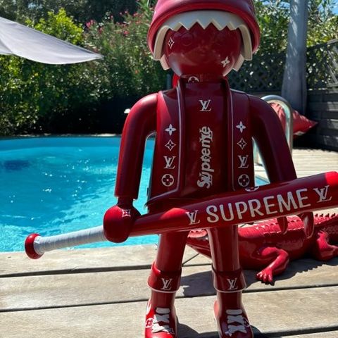 Playmobil - Playmobil Custom XXL Red Vuitton suprême by Art'Fab - 2020+ - Frankr