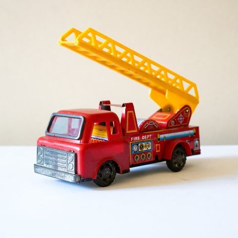 Yonezawa - Leketøy Japanese Friction Driven Tinplate & Plastic Fire Department T