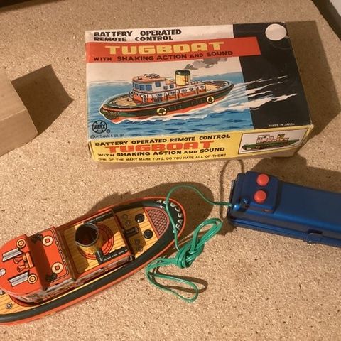 Marx  - Tinnleke Battery Operated Remote Control Tinplate Tugboat Toy, Boxed - 1