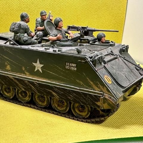 Tamiya 1:35 - Modell av militært kjøretøy - n. 35040 - US M113 APC