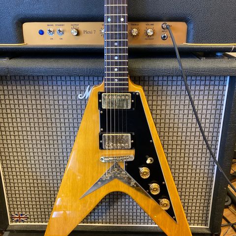 Ibanez Rocket Roll fra 1975