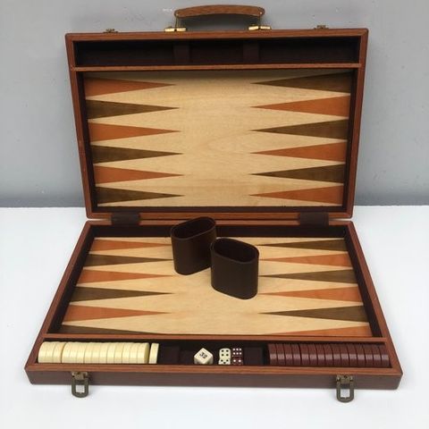 Brettspill - Backgammon - Tre